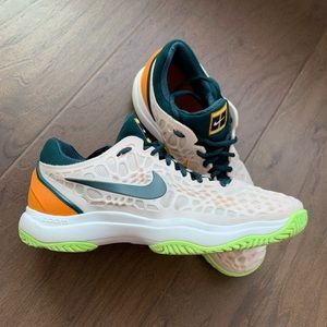 Nike | 💪🏻👊🏻 Tennis Shoes Women’s Size 10